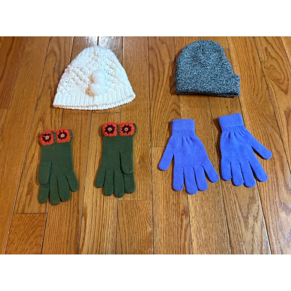 Winter Accessory Bundle 2 Beanies 2 Pairs Gloves Crochet Floral White Grey Green